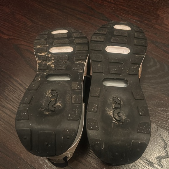 Nike Air Max Pre-Day Sneakers - Picture 4 of 5